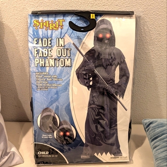 Spirit Fade in fade out Phantom Halloween costume - Picture 2 of 5